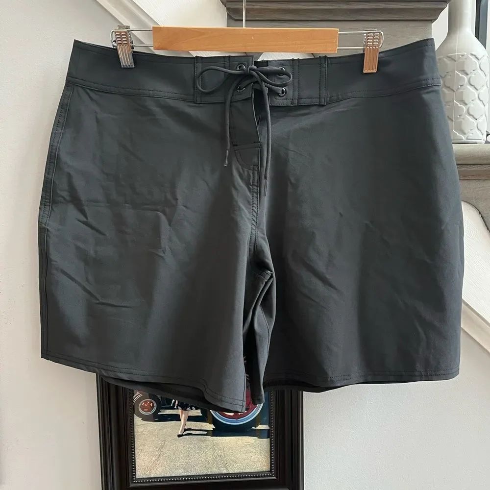 Sporti Black Stretch Performance Board Shorts sz L NWT